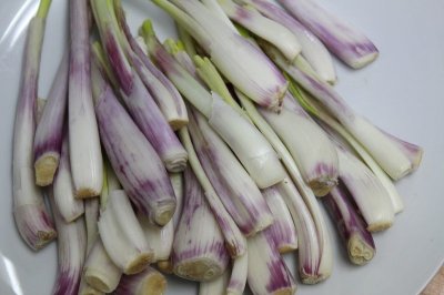 画像1: ≪紫品種≫沖縄県産　島らっきょう　３ｋｇ　大きくて、辛みもあり香りも強いので塩漬けに、天ぷらに最適！１５kg限定