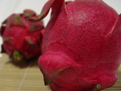 画像1: 【訳あり品】沖縄県産 ドラゴンフルーツ赤 3kg　ピタヤ トロピカルフルーツ